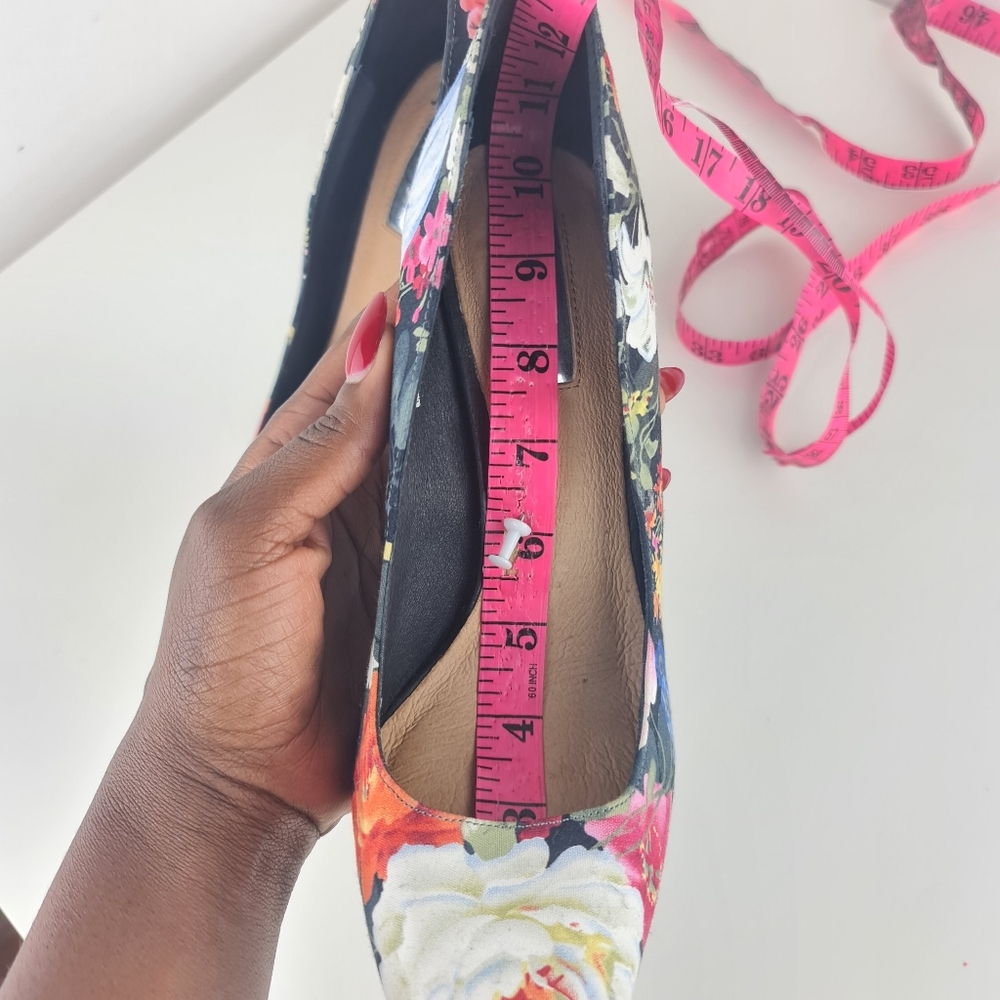 Halogen Floral Pointed Toe Stiletto Heels Size 9.5M Pumps - Picture 11 of 15